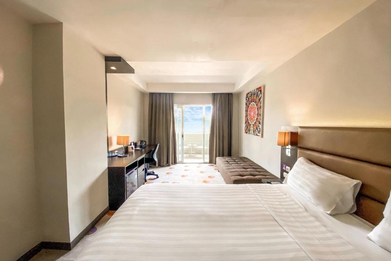 Oakwood Merdeka Bandung Esterno foto
